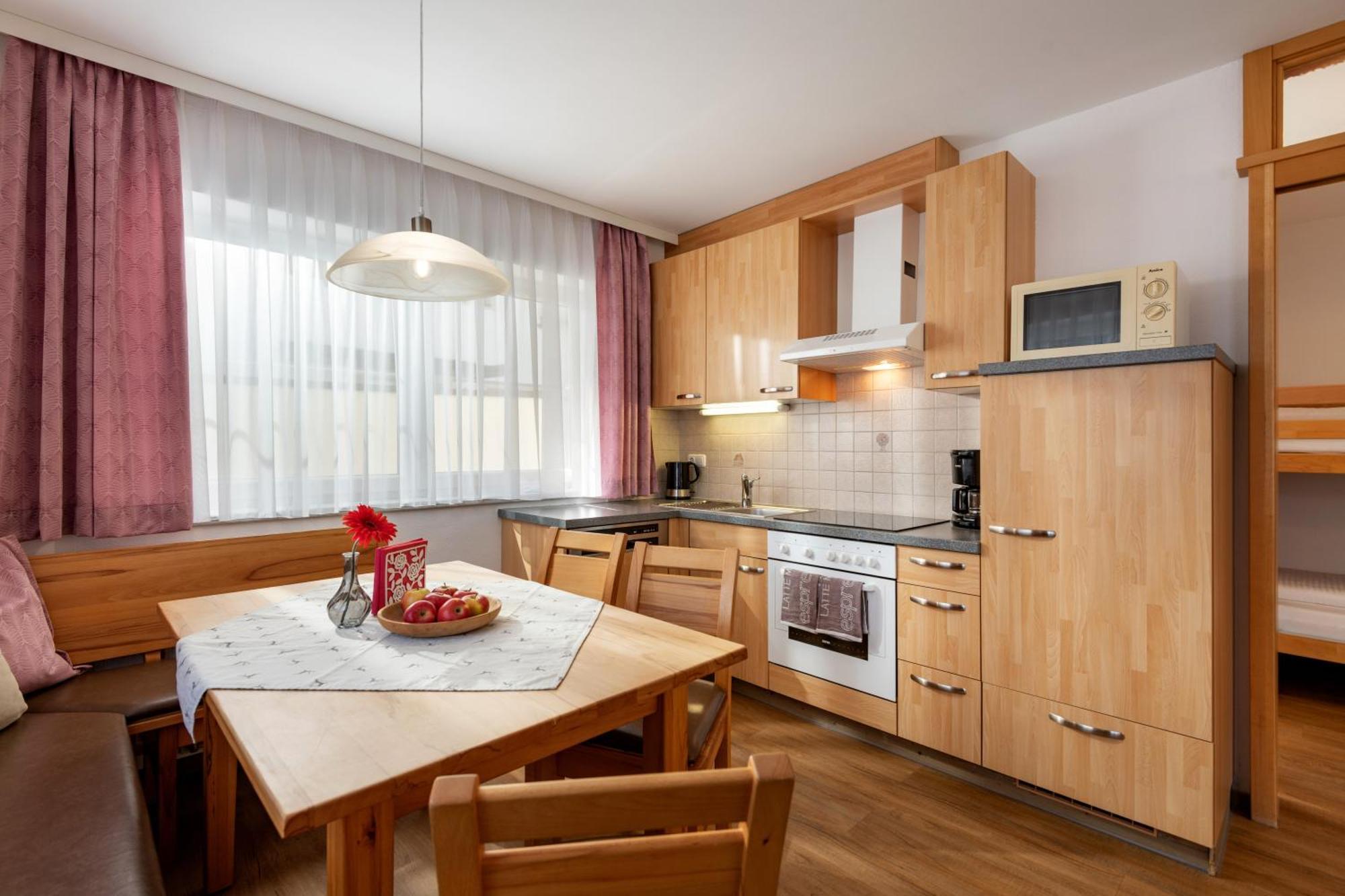 Chalet Helene Майерхофен Екстериор снимка